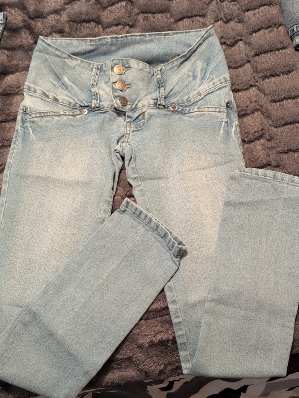 Wrangler Light Wash Skinny High-Rise Jeans